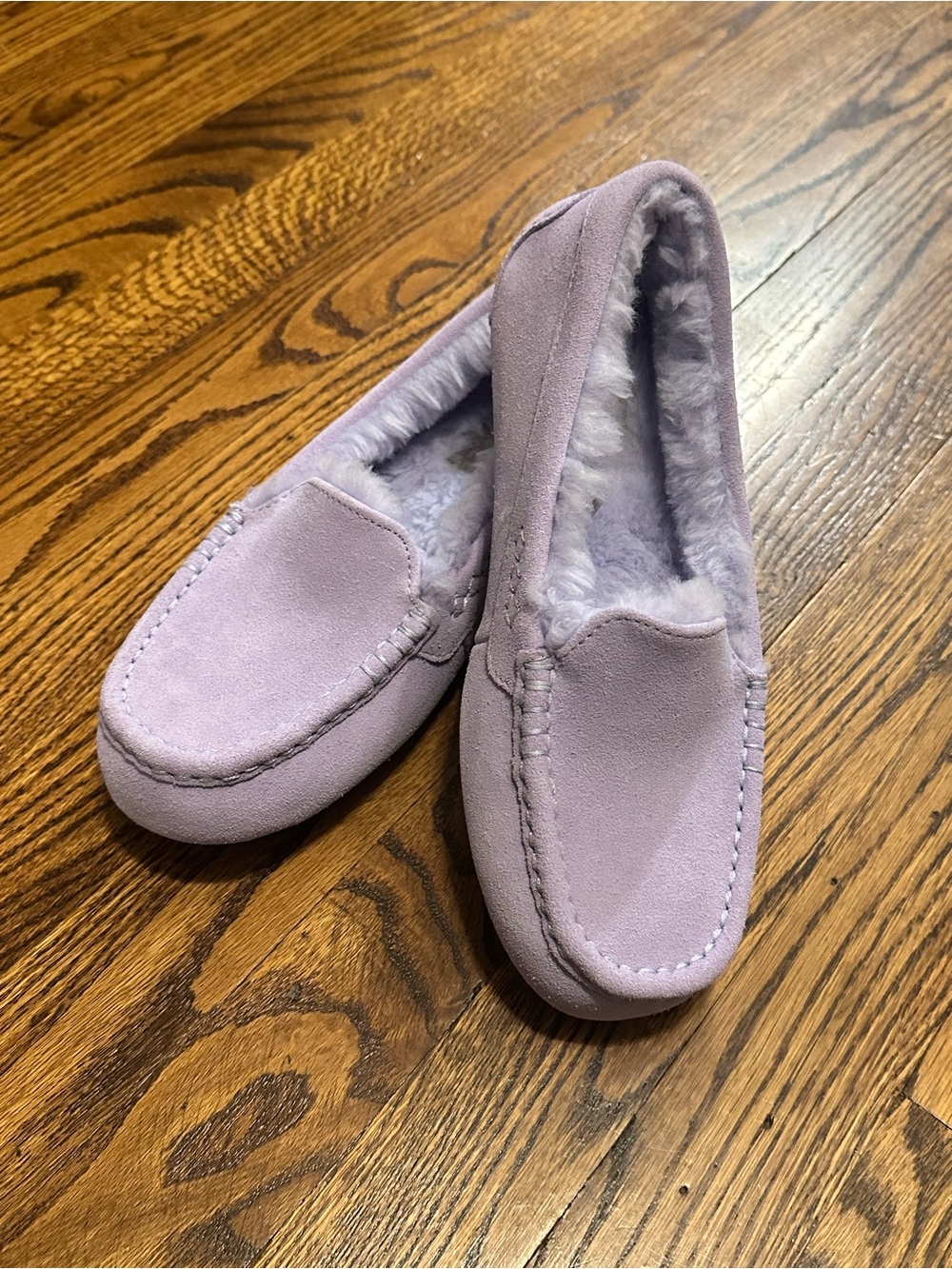NWOT UGG Ansley Women’s Slippers - Picture 2 of 7
